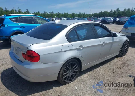 2008 BMW 328Xi из США, поврежденный, VIN WBAVC73518KX92542